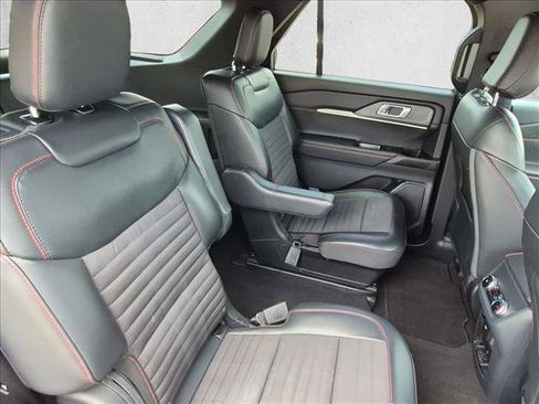 Used 2025 Ford Explorer ST-Line AWD/4WD image 20