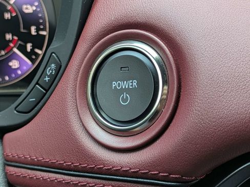 Certified 2025 MAZDA CX-70 Plug-In Hybrid w/ Premium Plus AWD/4WD image 32