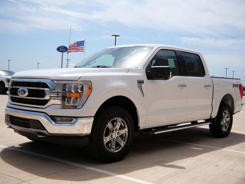 Certified 2021 Ford F150 XLT w/ Equipment Group 302A High AWD/4WD image 7
