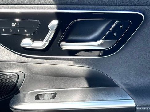 New 2026 Mercedes-Benz GLC 300 4MATIC image 30