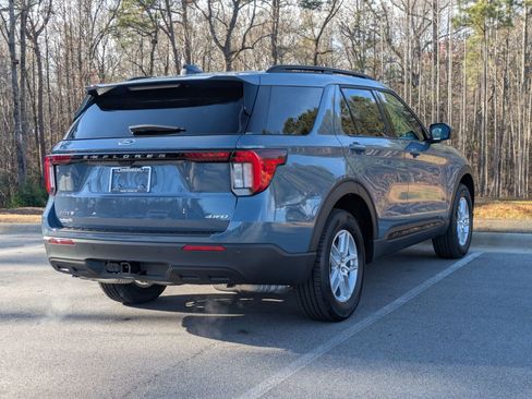 New 2026 Ford Explorer Active image 3