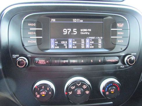 Used 2017 Kia Soul FWD image 12