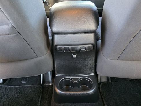 Used 2014 Jeep Wrangler Unlimited Sport image 15