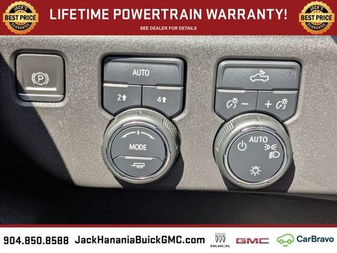 Used 2023 Chevrolet Silverado 1500 LT AWD/4WD image 27
