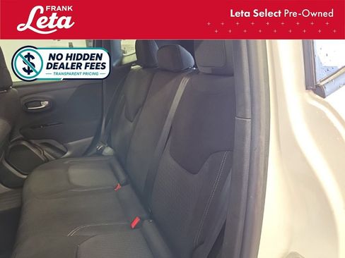 Used 2021 Jeep Renegade Latitude AWD/4WD image 20