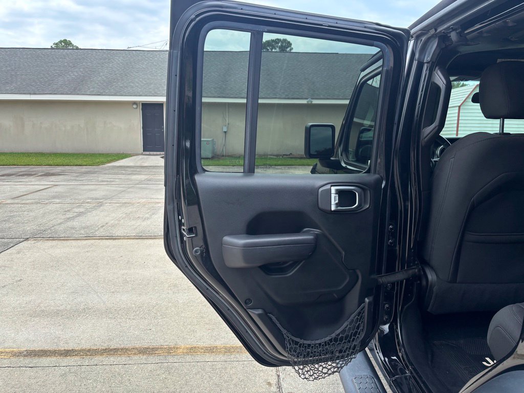 Used 2019 Jeep Wrangler Unlimited Sport S AWD/4WD image 15