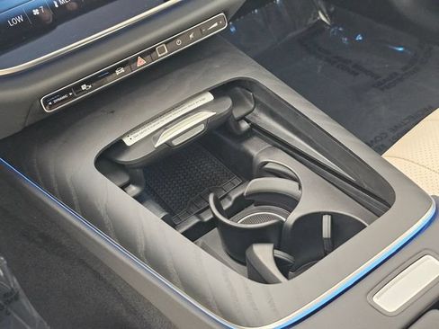 New 2027 Mercedes-Benz E 350 4MATIC Sedan image 34