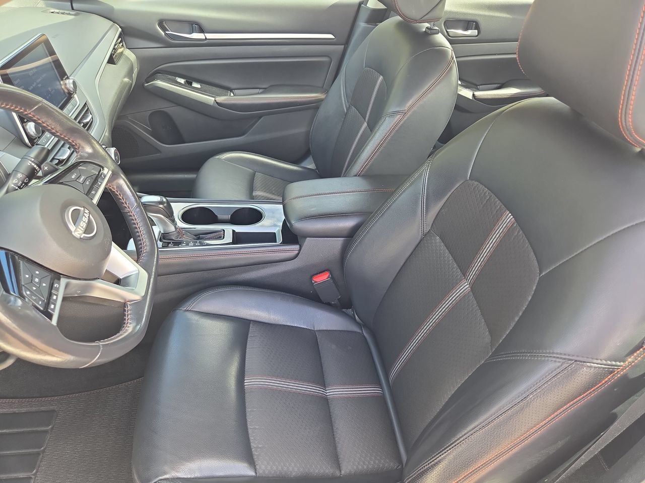 Used 2024 Nissan Altima 2.5 SR FWD image 14