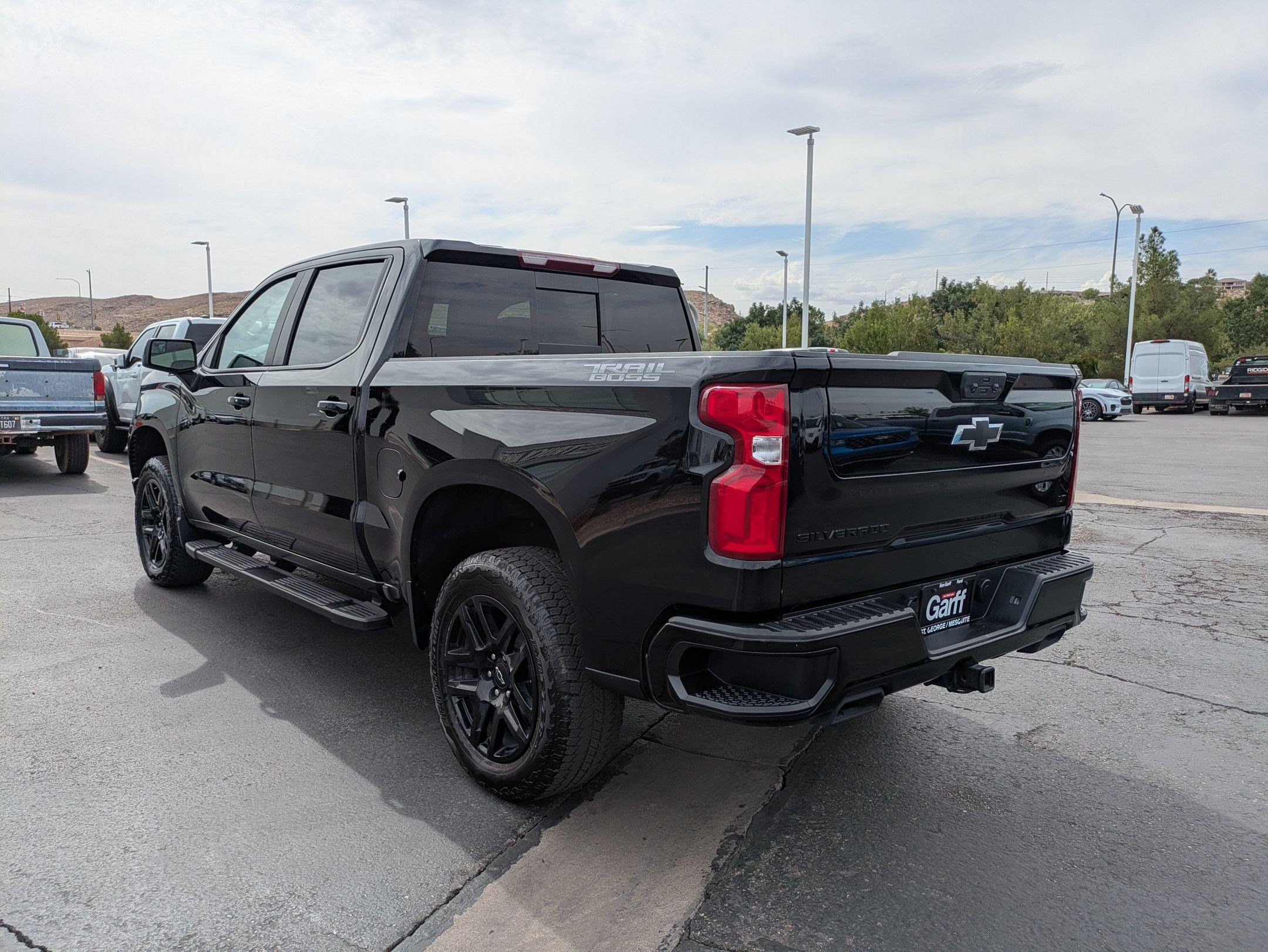 Used 2025 Chevrolet Silverado 1500 LT Trail Boss w/ Convenience Package II AWD/4WD image 5