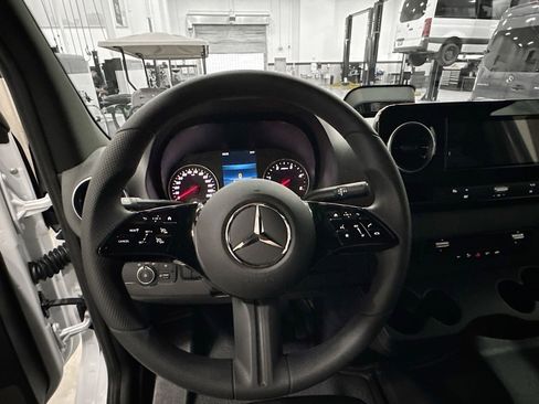 New 2026 Mercedes-Benz Sprinter 2500 image 12
