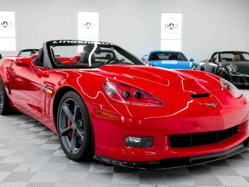 Used 2012 Chevrolet Corvette Grand Sport w/ 4LT Preferred Equipment Group image 5