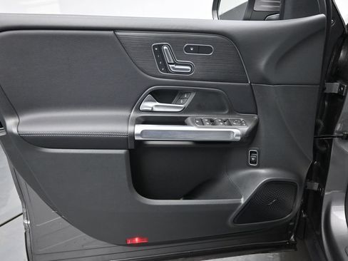 New 2026 Mercedes-Benz GLB 250 4MATIC image 20