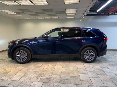 Used 2024 MAZDA CX-90 Plug-In Hybrid w/ Preferred AWD/4WD image 4