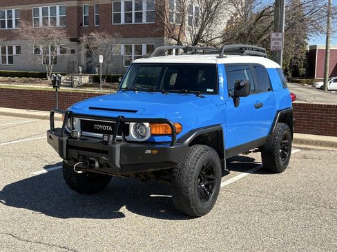 Used 2007 Toyota FJ Cruiser 4WD image 3