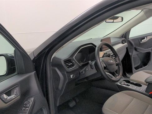 Used 2021 Ford Escape SE w/ Convenience Package image 9