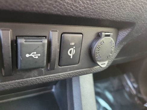 Used 2022 Toyota Tacoma TRD Off-Road image 20