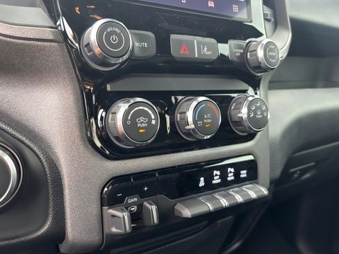 New 2026 RAM 1500 Express image 19