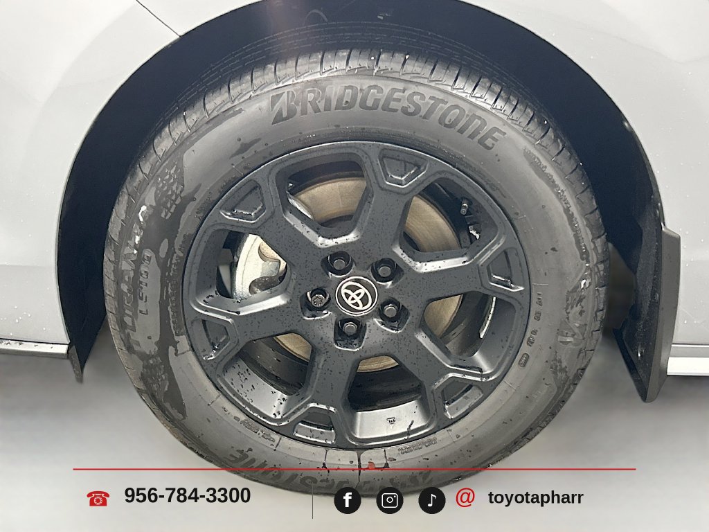 New 2026 Toyota Sienna XLE Woodland Edition AWD/4WD image 9