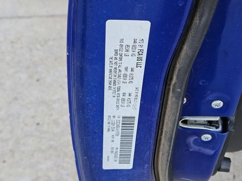 Used 2018 Dodge Charger SXT w/ Blacktop Package image 23