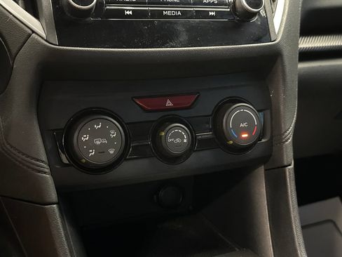 Used 2019 Subaru Crosstrek 2.0i Premium w/ Eyesight System AWD/4WD image 15
