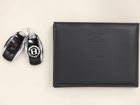 Used 2019 Bentley Bentayga image 5