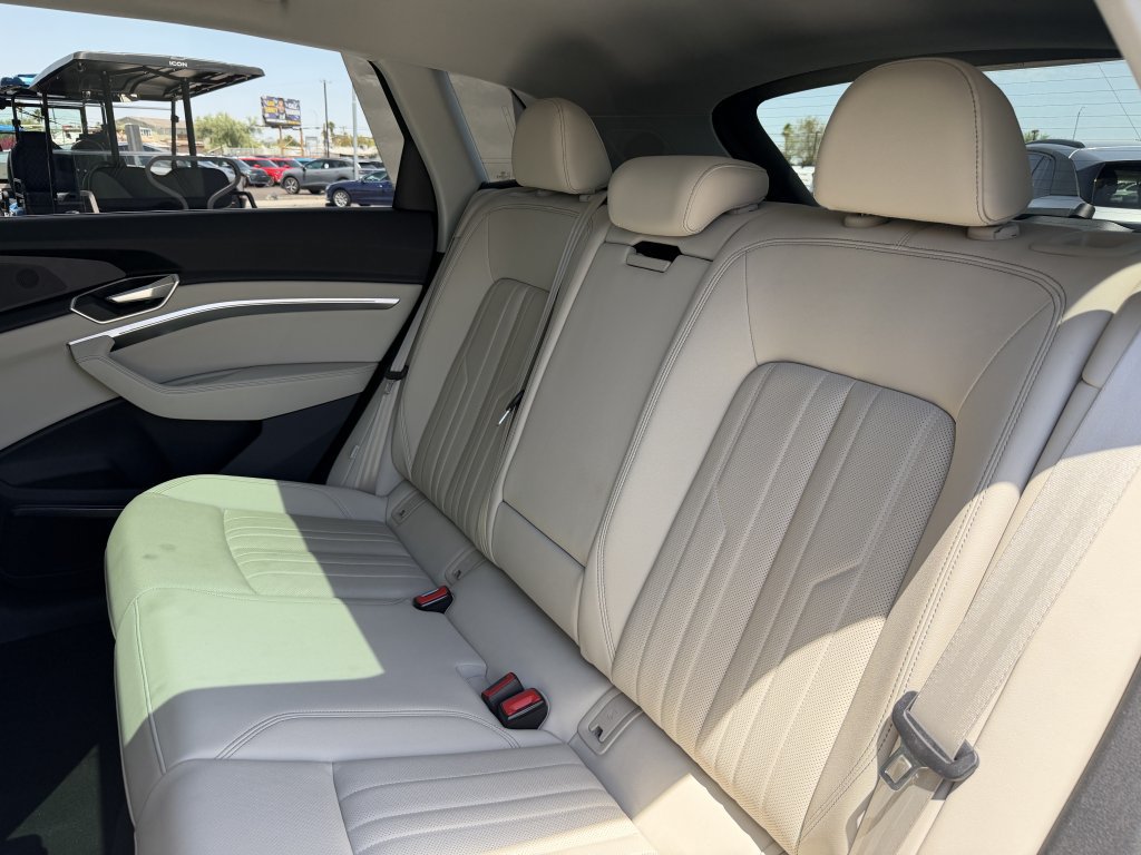 Used 2024 Audi Q8 e-tron Premium Plus w/ Premium Plus Package AWD/4WD image 41