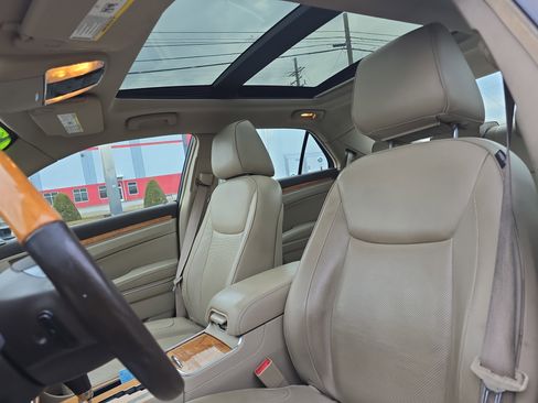 Used 2012 Chrysler 300 C w/ 19-Premium Speaker Group image 12