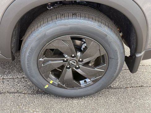 New 2026 Nissan Rogue SV w/ Cold Weather Package AWD/4WD image 13