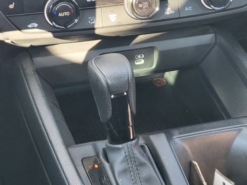 Used 2023 Honda Accord EX image 25