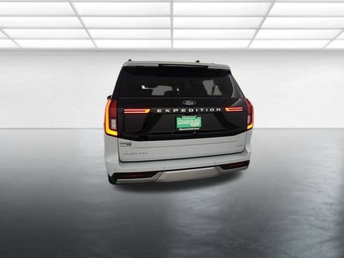 New 2025 Ford Expedition Max Platinum w/ Driver's Package image 9
