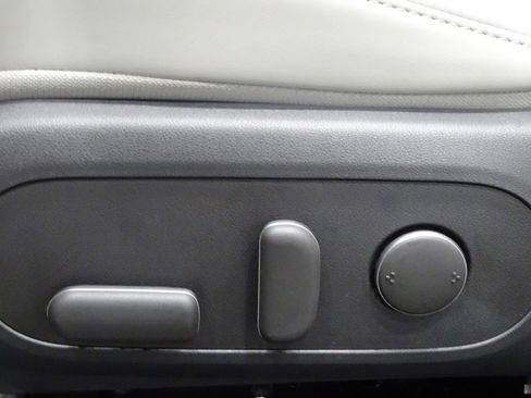 Used 2024 Hyundai Kona Limited image 22