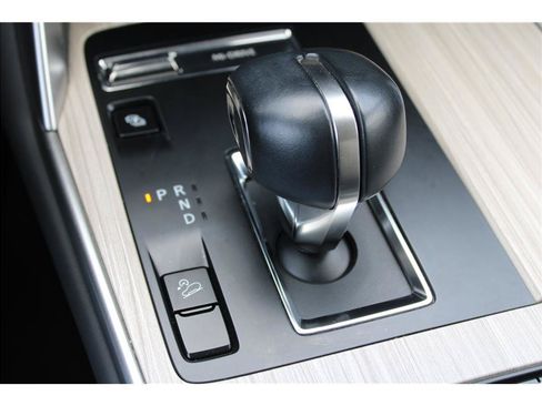 Used 2024 MAZDA CX-90 Plug-In Hybrid w/ Preferred AWD/4WD image 28