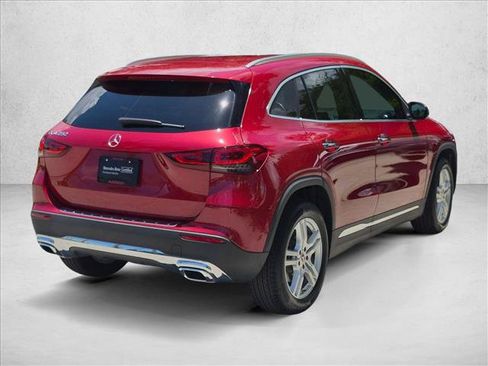 Certified 2022 Mercedes-Benz GLA 250 image 5