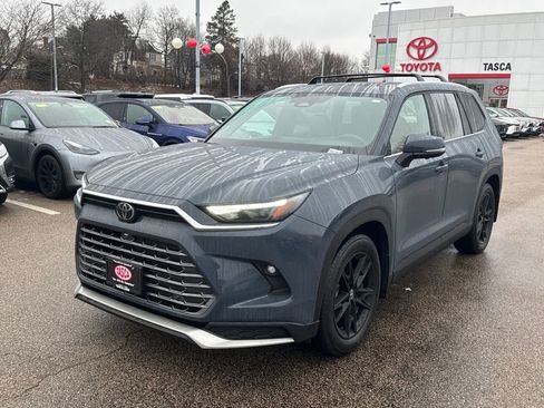 Used 2024 Toyota Grand Highlander AWD Hybrid image 3