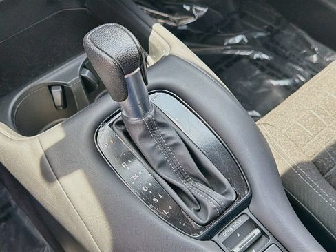 Used 2024 Honda HR-V LX image 15