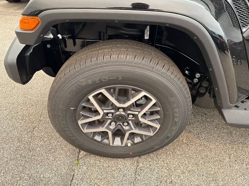 New 2026 Jeep Wrangler Unlimited Sahara AWD/4WD image 9