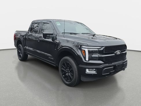 Used 2025 Ford F150 Platinum w/ FX4 Off-Road Package image 3