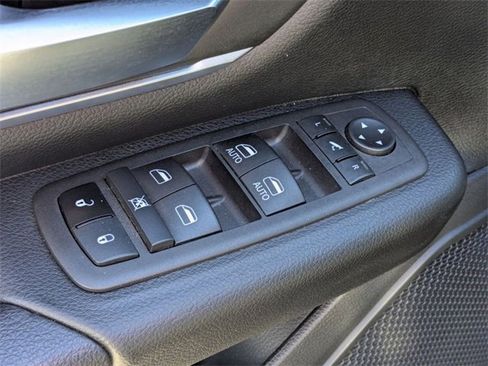 Used 2023 RAM 1500 Big Horn image 17