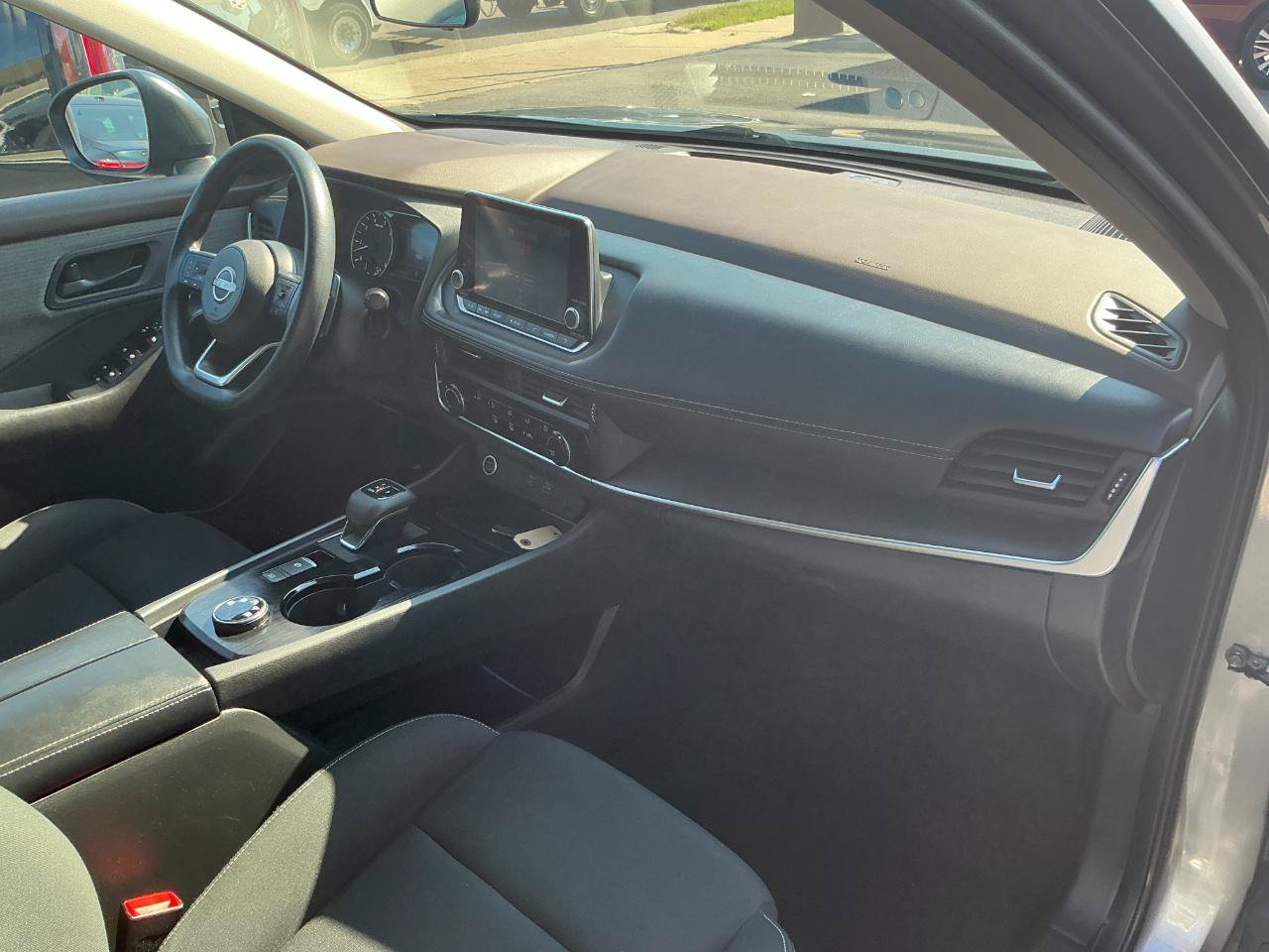 Used 2023 Nissan Rogue S AWD/4WD image 22