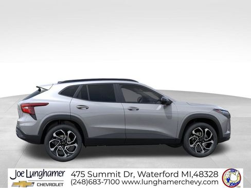 New 2026 Chevrolet Trax RS w/ Driver Confidence Package FWD image 5