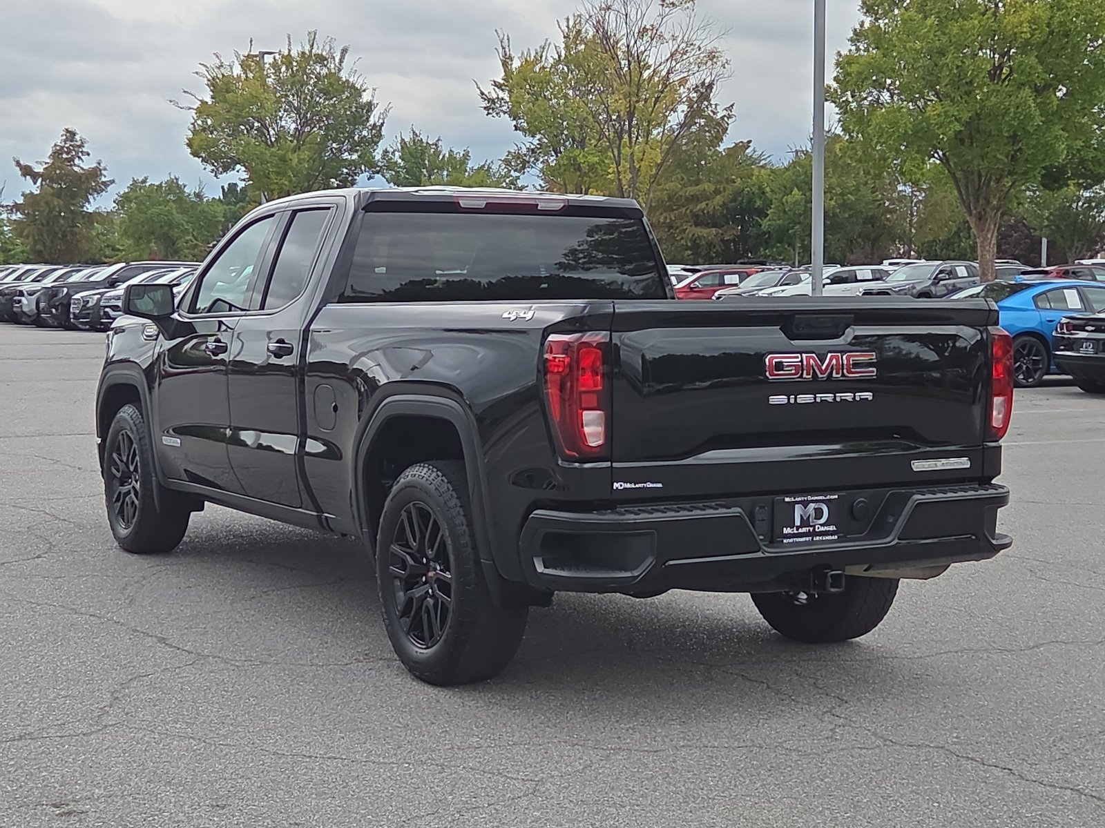 Used 2024 GMC Sierra 1500 Elevation AWD/4WD image 4