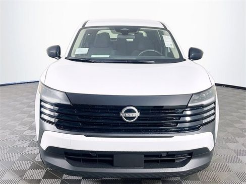 New 2026 Nissan Kicks S image 3