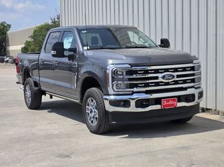 New 2026 Ford F250 Lariat w/ FX4 Off-Road Package video 2