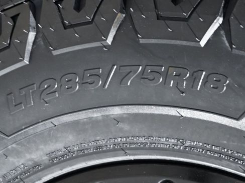 Used 2018 Toyota Tundra SR5 w/ TRD Sport Package image 43