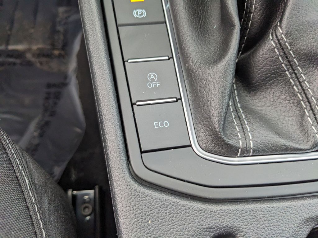 Used 2026 Volkswagen Jetta Sport FWD image 32