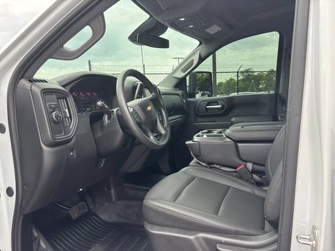 Used 2025 Chevrolet Silverado 2500 W/T w/ WT Convenience Package RWD image 11