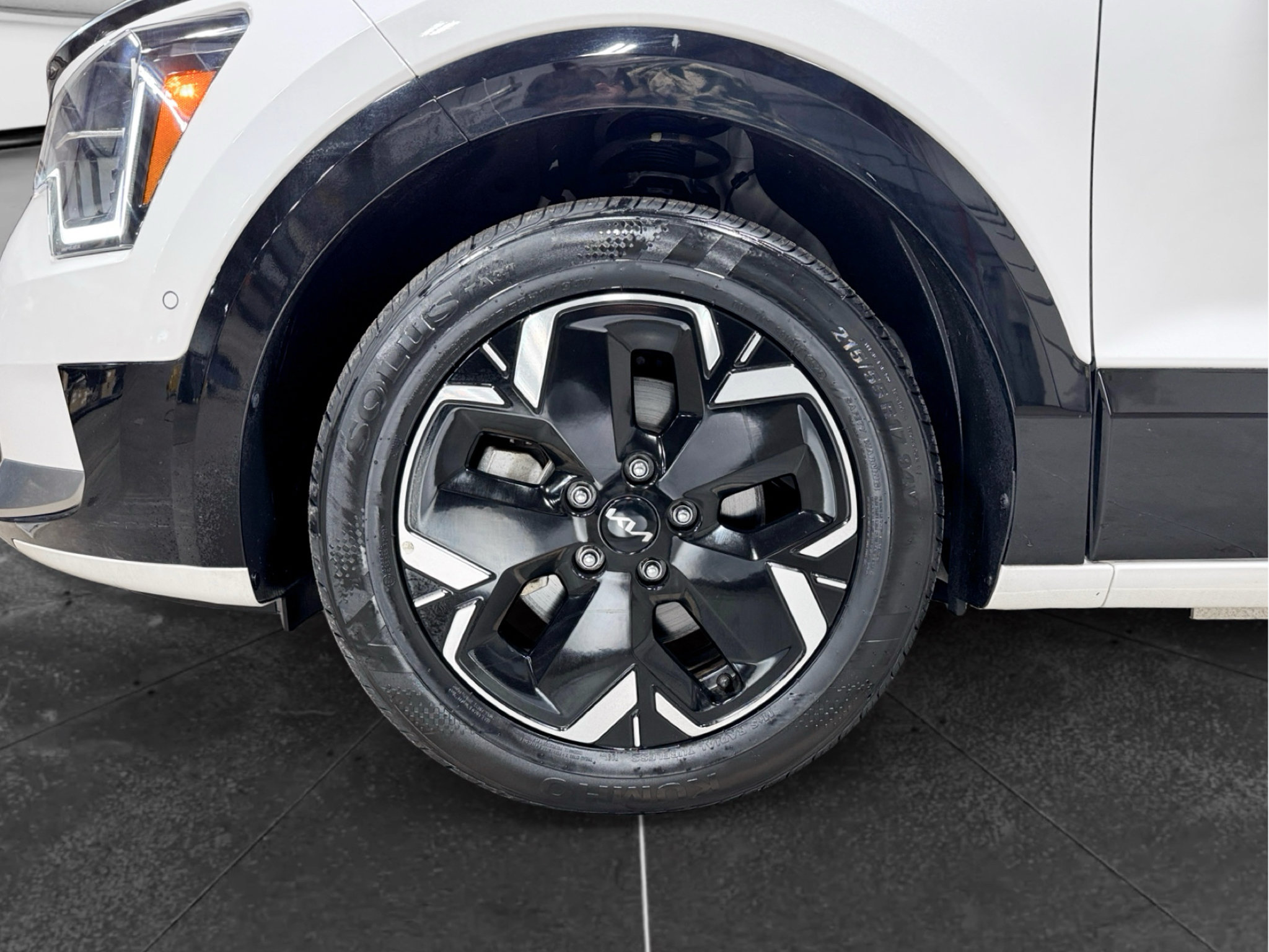Used 2023 Kia Niro Wave w/ Wave Preserve Package FWD image 30