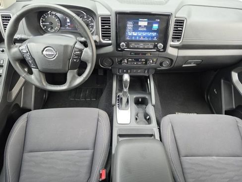 Used 2024 Nissan Frontier SV w/ Technology Package RWD image 5