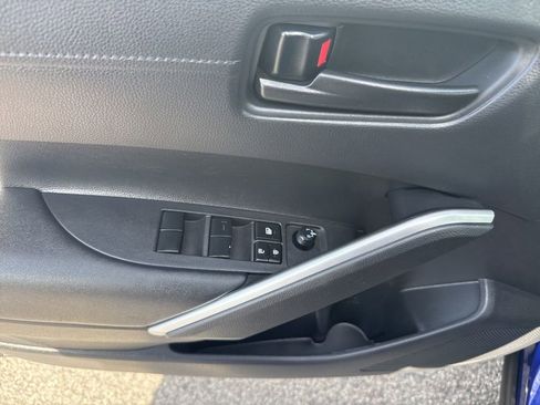 Used 2024 Toyota Corolla Cross SE w/ Moonroof Package image 18