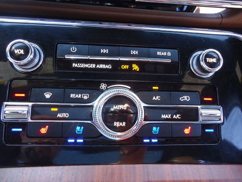 Used 2024 Lincoln Navigator L Reserve AWD/4WD image 20